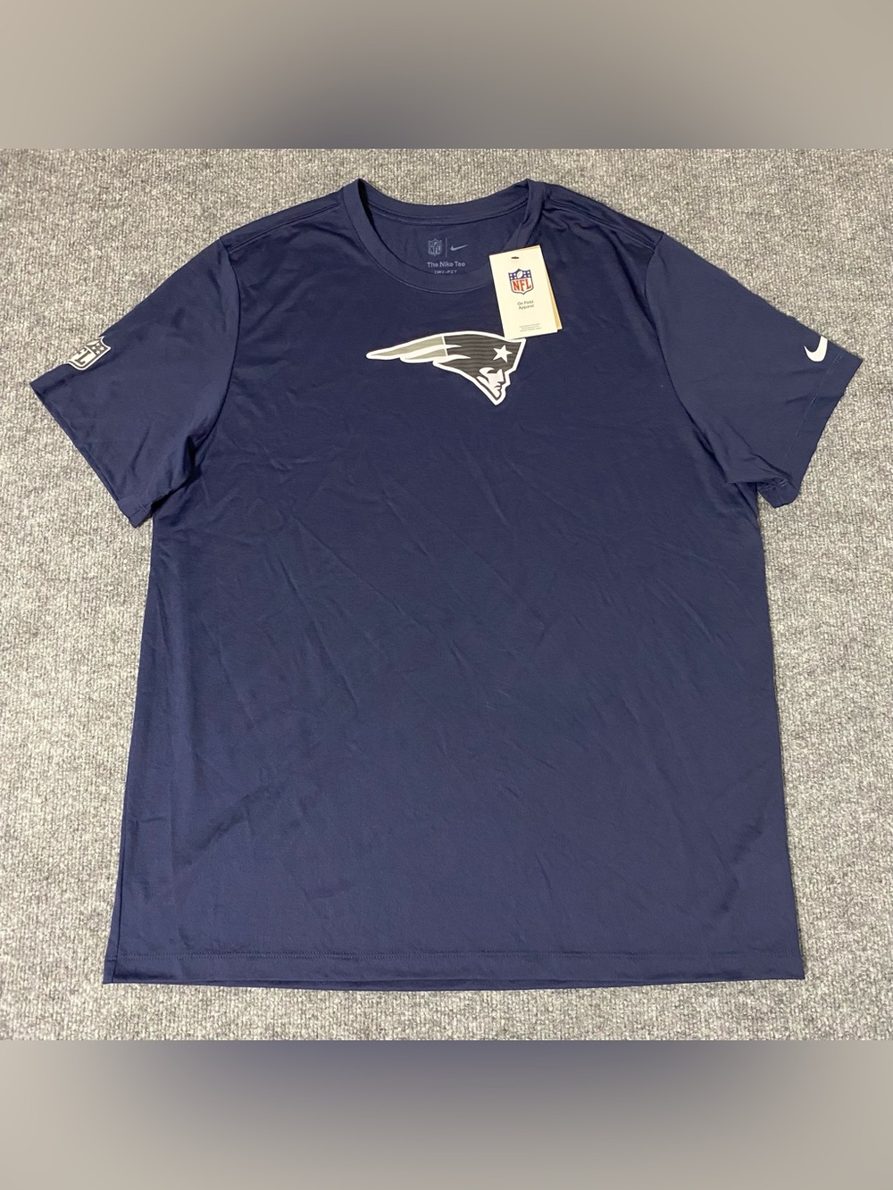 Nike New England Patriots Lead The Charge Dri-FIT Shirt Men’s XL NWT